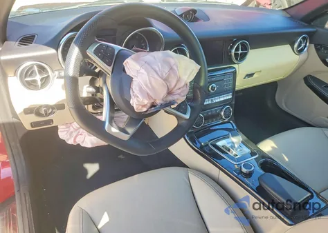 2020 Mercedes-Benz Slc 300 z USA, uszkodzony, nr VIN W1KPK3JA4LF172153